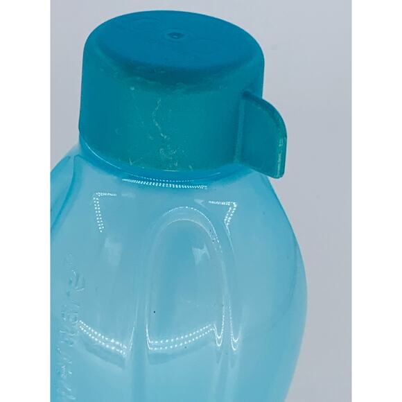 Tupperware Water Bottle 16 Oz Blue Plastic Imperfect Eco Friendly Sports Quench - Picture 3 of 6